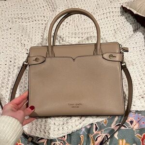**NWOT** Kade Spade satchel bag, with crossbody strap